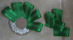 gluing ribbon loops for rosette