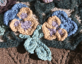 Taos winner has Crochet Bouquet flowers!